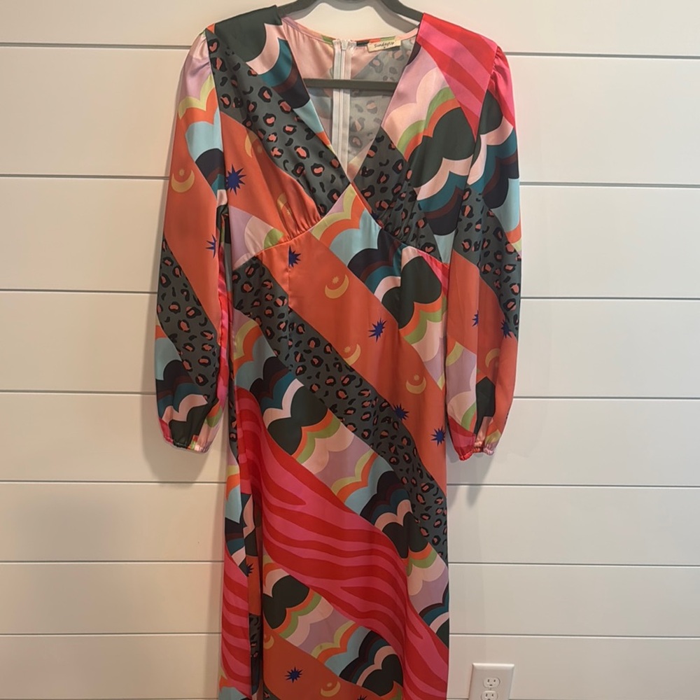 Sunday Sheath Dress in Orange and Red with V-Neck